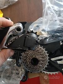 SRAM Red axs 12v