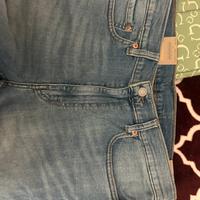 Levis 512