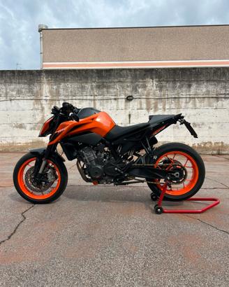 KTM duke 790 L