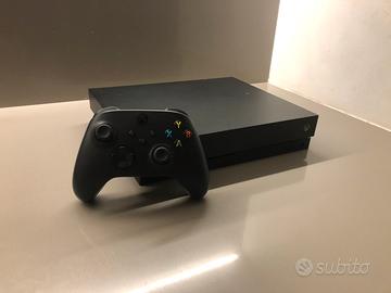 Xbox one x con controller e filo