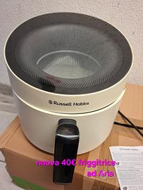Friggitrice ad Aria Russell Hobbs nuova con stampo