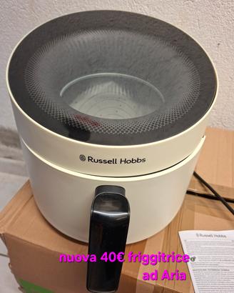 Friggitrice ad Aria Russell Hobbs nuova con stampo
