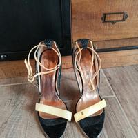 sandali tacco 10 pitonati neri e oro