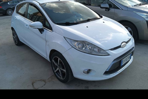 Ford fiesta 1400 GPL 2010