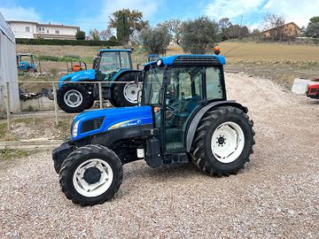 New Holland T4060F trattore