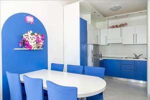 VISTA FRONTEALMARE 50 METRI DA SPIAGGIA, PARCHEGGl