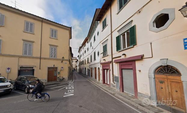 Bilocale nel centro storico di prato