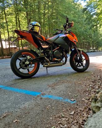 ktm duke 690 