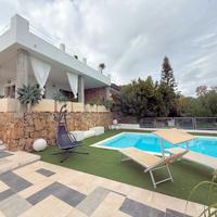 Prestigiosa Villa Con Piscina E Vista Mare