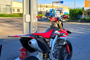 Honda crf 250 motard TARGATA