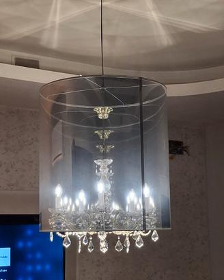 Lampadario con paralume trasparente