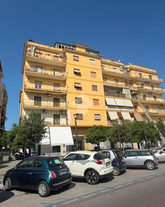 4 LOCALI A GRUMO NEVANO