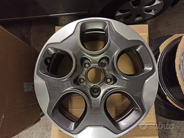 8 cerchi in lega originali jeep renegade