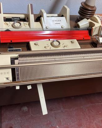 Macchina da maglieria Singer 2310 con Memo-Matic