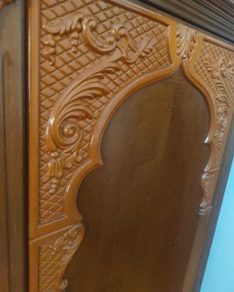 Camera da letto in legno massello stile classico
