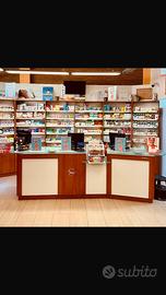 BANCONE 3 postazioni per Farmacia
