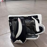 Guanto e biscotto portiere hockey