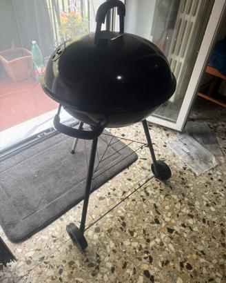 Barbecue a carbone sferico con ruote