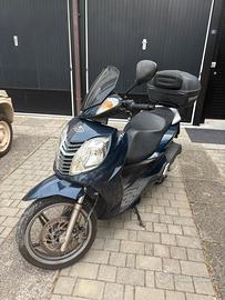 Scooter Malaguti modello Password 250 cc