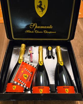 Set da champagne Ferrari F1 World Champion 2000-01