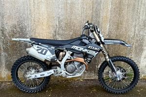 Triumph TF 250 - X