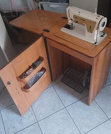 MACCHINA DA CUCIRE...Singer