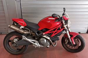 Monster 696+