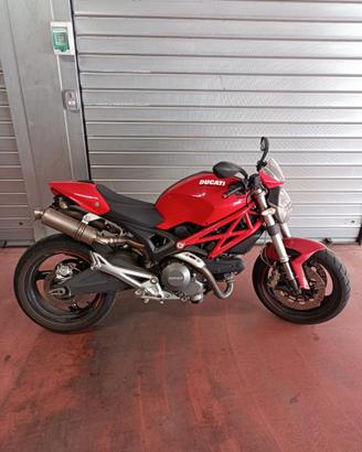 Monster 696+