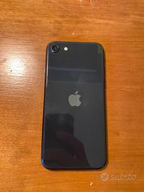 IPhone SE perfetto batteria 83 %🔋
