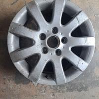 CERCHIO IN LEGA DA 15 POLLICI 5 FORI 6,5JX15 ET 50