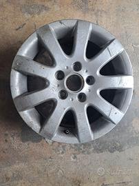 CERCHIO IN LEGA DA 15 POLLICI 5 FORI 6,5JX15 ET 50