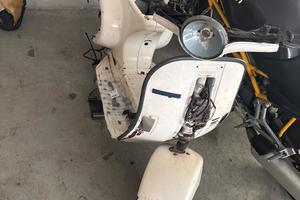 Smembro/ricambi vespa hp 50