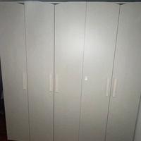 armadio camera bianco