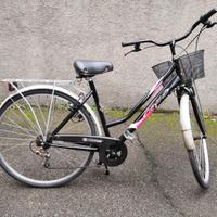 BICICLETTA DA 28 POLLICI  CON CAMBIO 