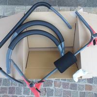 attrezzo per allenamento addominali e braccia
