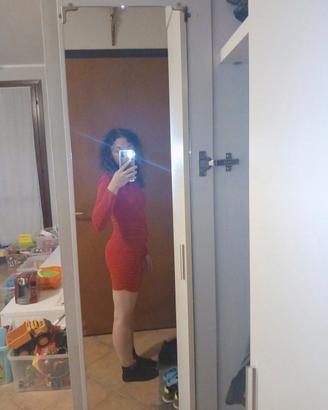 vestito rosso fuoco M