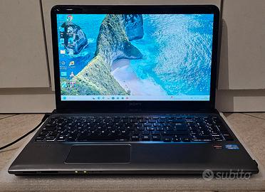 Pc Portatile Sony Vaio SVE151G17M i7 SSD RAM 8 GB