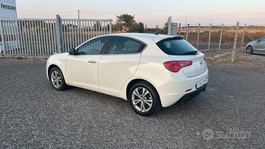 Alfa Romeo Giulietta 2.0 JTDm-2 140 CV Exclusive