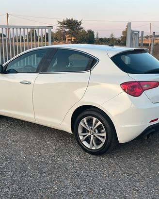 Alfa Romeo Giulietta 2.0 JTDm-2 140 CV Exclusive