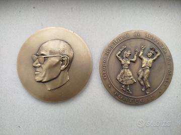 Lotto di 2 medaglie portoghesi