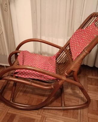 sedia a dondolo in bambù anni '70