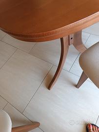 Tavolo ovale da pranzo