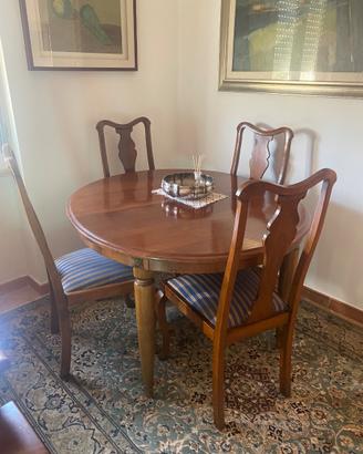 Tavolo con sedie - antiquariato