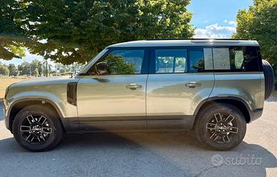 Land Rover Defender 110 3.0D I6 200 CV AWD Auto X-