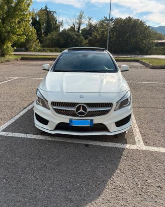 Mercedes-Benz CLA 200 CLA Shooting Brake - PREMIUM
