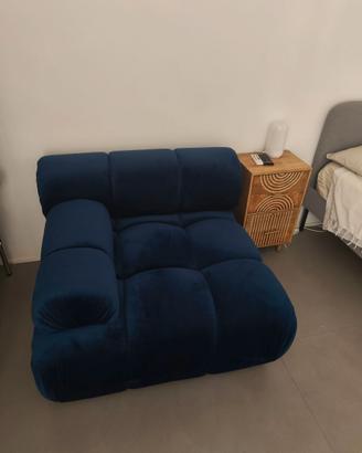 Poltrona Micadoni modello Bellis in velluto