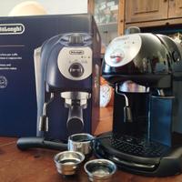 Macchina del caffè DeLonghi espresso