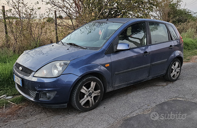 0FFERTA - Ford Fiesta MK5 anno 2006 DIESEL