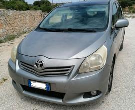 TOYOTA Verso - 2011