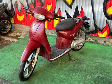 Aprilia Scarabeo 50 FINANZ INTERESSI 0 NO ANTICIPO